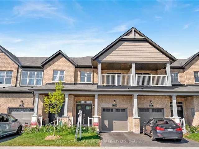 Townhouse For Sale in Whitby, Ontario