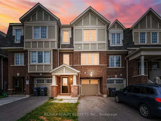 Townhouse For Sale in Brampton, Ontario