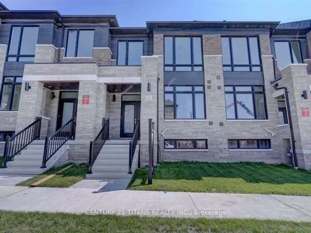 Townhouse For Rent in Pickering, Ontario