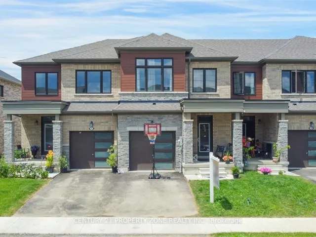 Townhouse For Sale in Thorold, Ontario