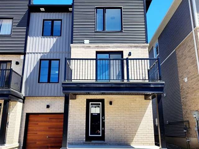 Townhouse For Rent in Barrie, Ontario