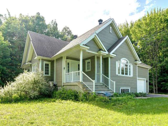 Bungalow For Sale in Quebec, Quebec