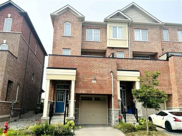 Townhouse For Rent in Newmarket, Ontario