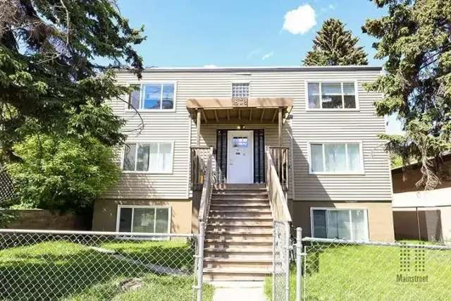 1832 27 Ave SW -  in Calgary