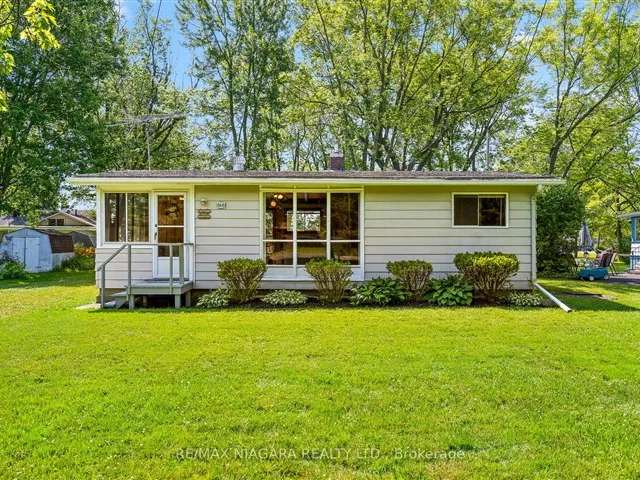 House For Sale in Wainfleet, Ontario