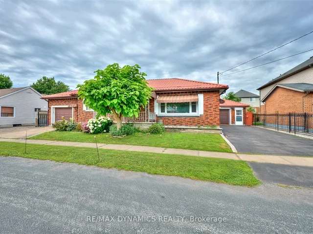 House For Sale in Niagara Falls, Ontario