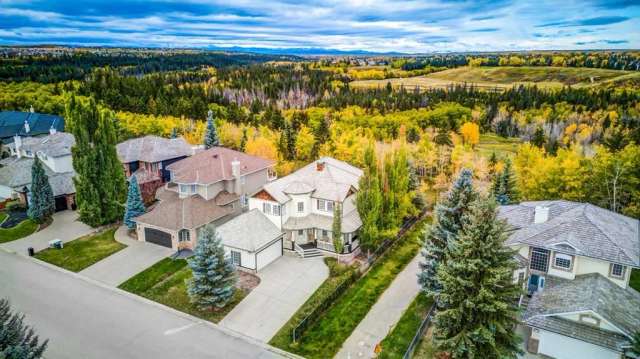 House For Sale in Calgary, Alberta