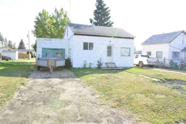 House For Sale in Calgary, Alberta