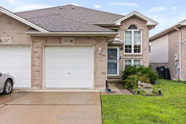 House For Sale in Windsor, Ontario