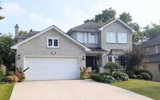 House For Sale in Waterloo, Ontario