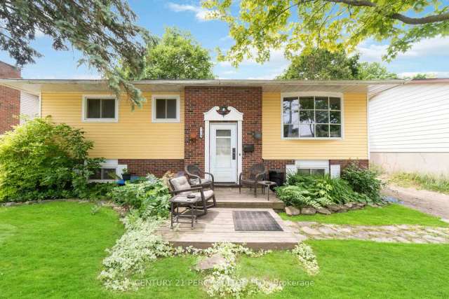 House For Sale in Brockville, Ontario