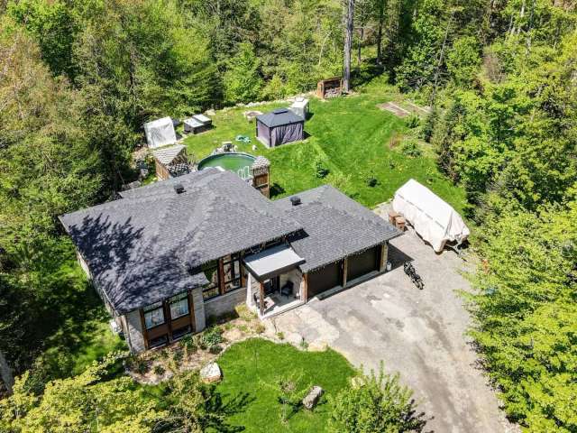 Bungalow For Sale in Kanesatake, Quebec