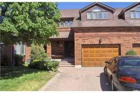 Condo For Sale in New Tecumseth, Ontario