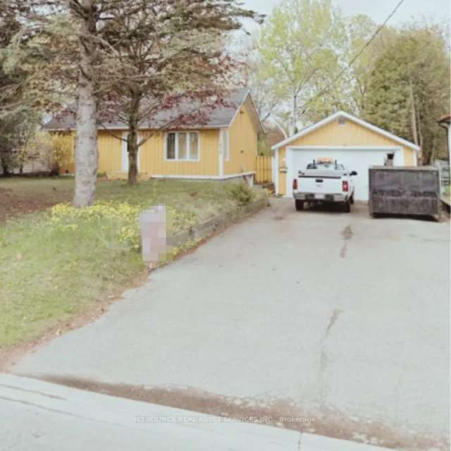 House For Sale in Pickering, Ontario