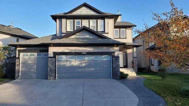 House For Sale in Calgary, Alberta