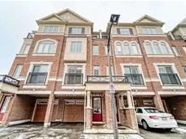 Townhouse For Rent in Oshawa, Ontario