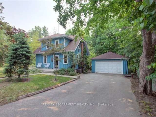 House For Sale in Burlington, Ontario