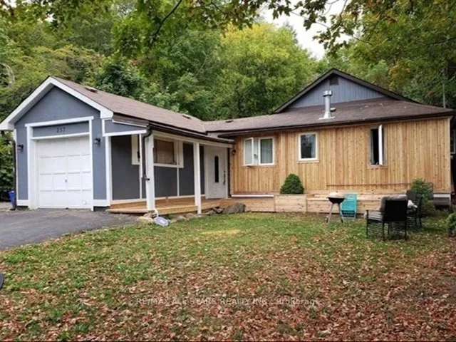 Duplex For Sale in Georgina, Ontario