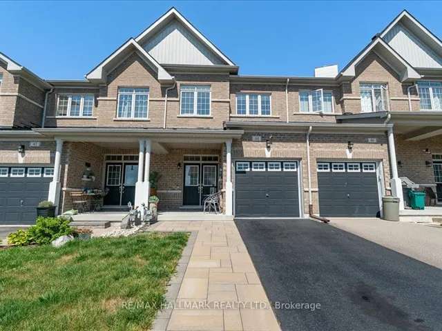 Townhouse For Rent in Barrie, Ontario