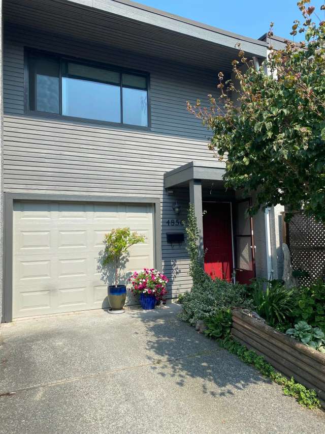 A $779,000.00 Townhouse with 3 bedrooms in Ladner Elementary, Ladner