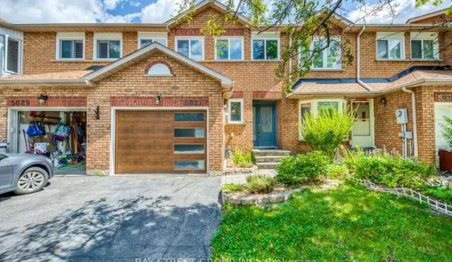 Townhouse For Sale in The Archipelago Township, Ontario