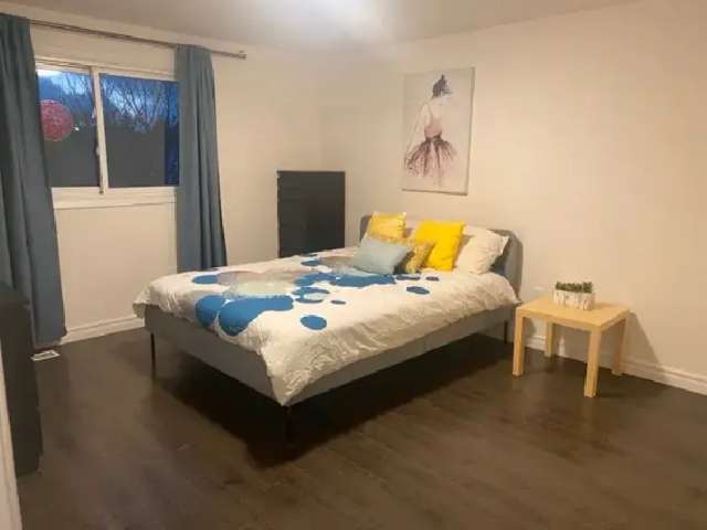 Room for  Female $1150 Scarborough