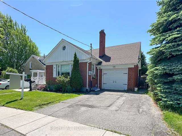 Duplex For Sale in Oshawa, Ontario