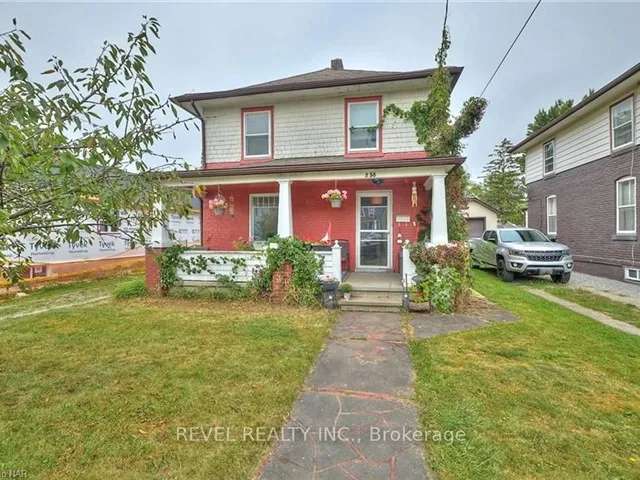 House For Sale in Port Colborne, Ontario