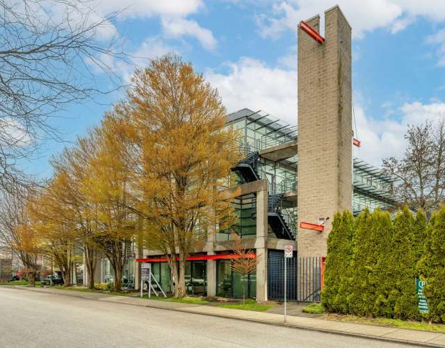 Office building For Rent in Vancouver, British Columbia