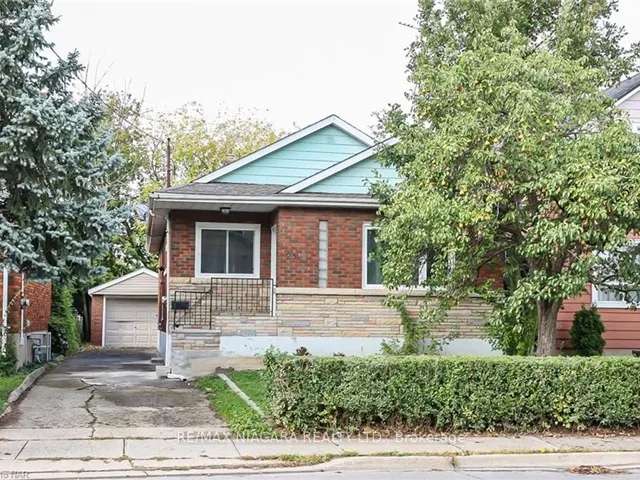 House For Sale in St. Catharines, Ontario