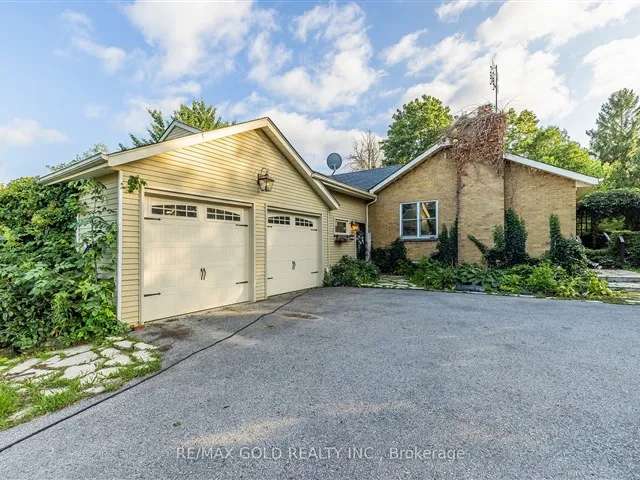 House For Sale in Caledon, Ontario