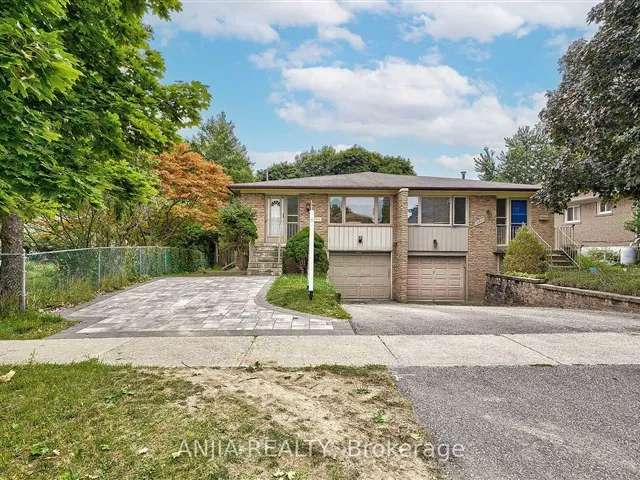 House For Sale in Toronto, Ontario