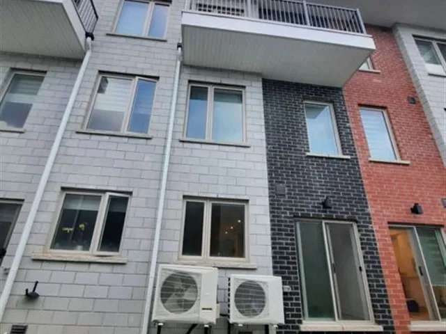 Townhouse For Rent in Toronto, Ontario