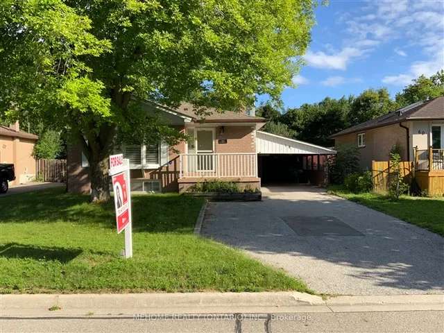 House For Sale in Aurora, Ontario