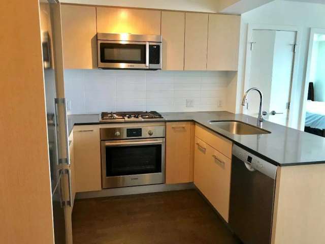 Apartment For Rent in Richmond, British Columbia