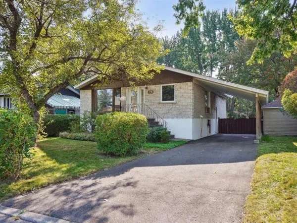 Bungalow for sale (Laval) #QW851