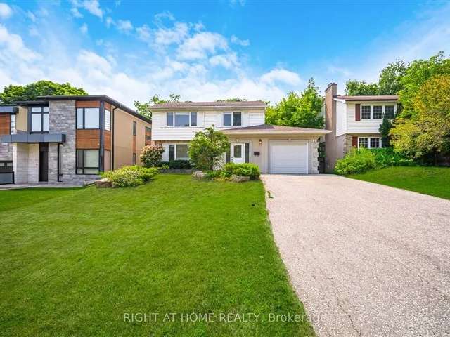 House For Sale in Markham, Ontario