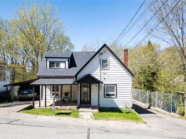 Duplex For Sale in Huntsville, Ontario