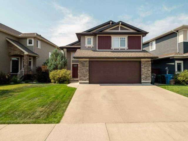 House For Sale in Lethbridge, Alberta