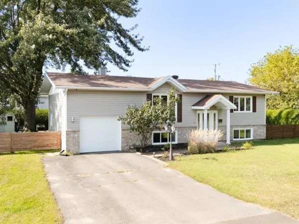 Bungalow for sale (Centre-du-Québec) #QW683