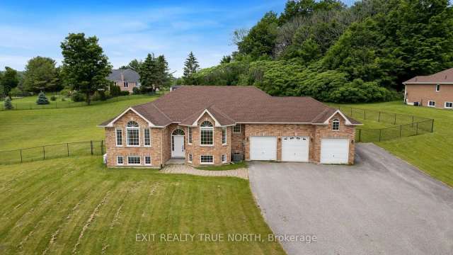 House For Sale in Severn, Ontario