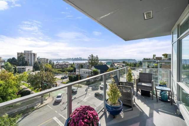 A $1,295,000.00 Apartment/Condo with 2 bedrooms in Central Lonsdale, North Vancouver