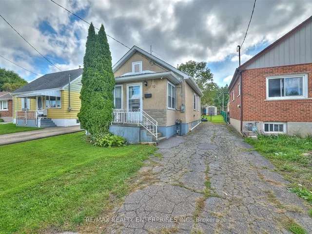 House For Sale in St. Catharines, Ontario