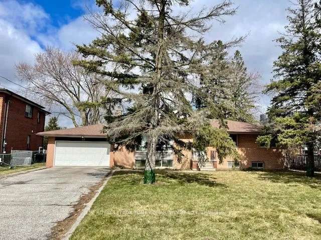 House For Sale in Richmond Hill, Ontario