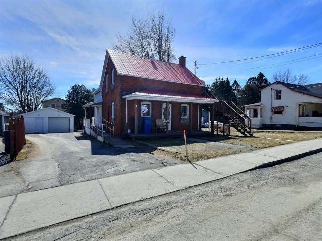 Duplex For Sale in Pike River, Quebec