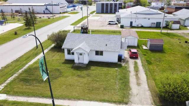 House For Sale in Town of Westlock, Alberta