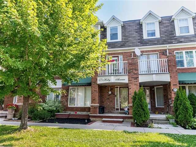 Townhouse For Sale in Milton, Ontario