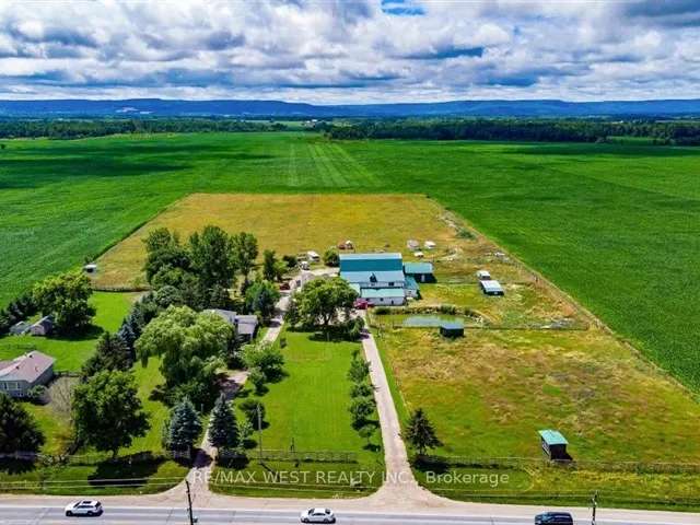 Farm For Sale in Clearview, Ontario