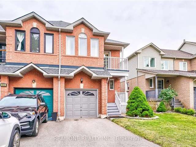 Townhouse For Sale in Burlington, Ontario