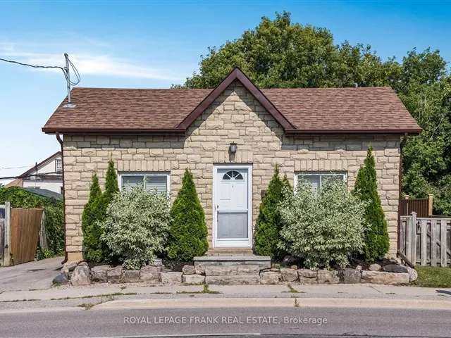 House For Sale in Oshawa, Ontario